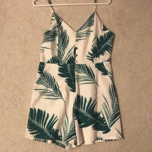 Romper (NWOT)
